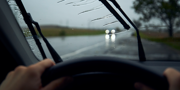 driving-in-heavy-rain